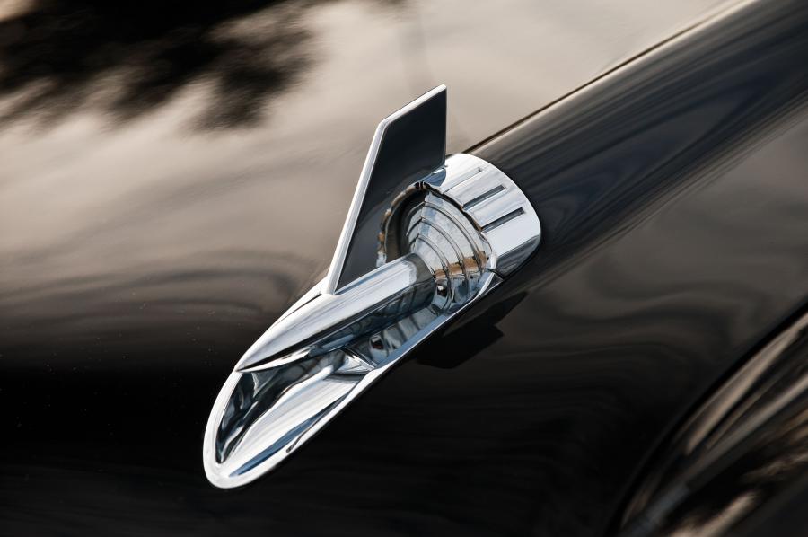  Chevrolet Bel Air Fuel Injected Convertible 1957 года  (фото 37 из 52)